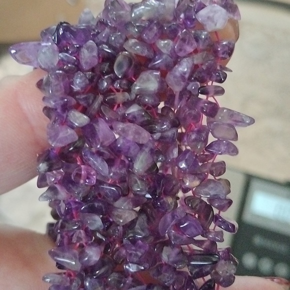 Amethyst Chip Stretch Bracelet - Picture 5 of 7